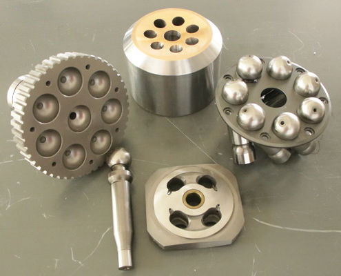 কেনা PC600-7 Komatsu হাইড্রোলিক পিস্টন পাম্প যাতায়াত মোটর অংশ online manufacture